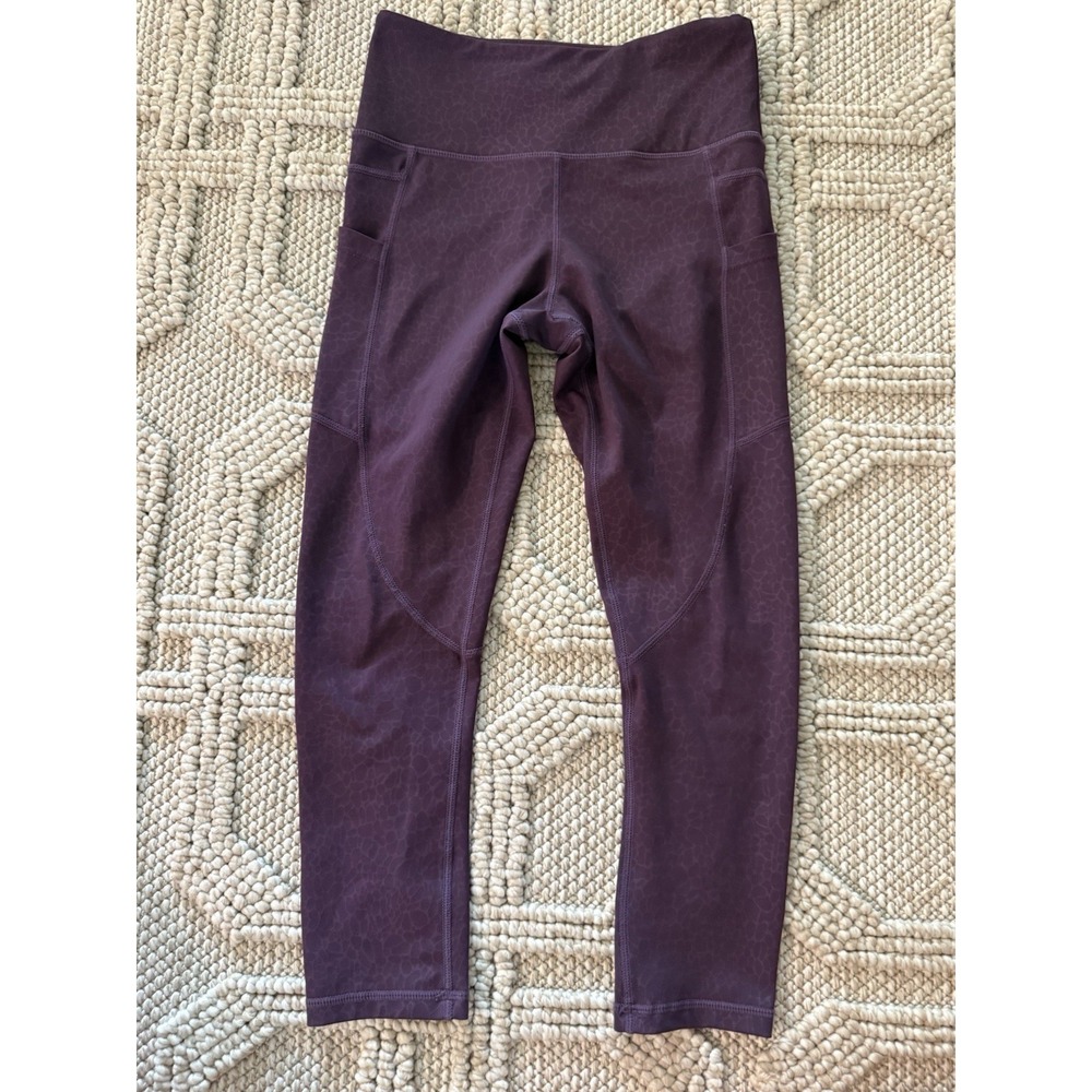 Zyia Active Pocket Light n Tight Cropped Animal Print Leggings Size 2 Wine